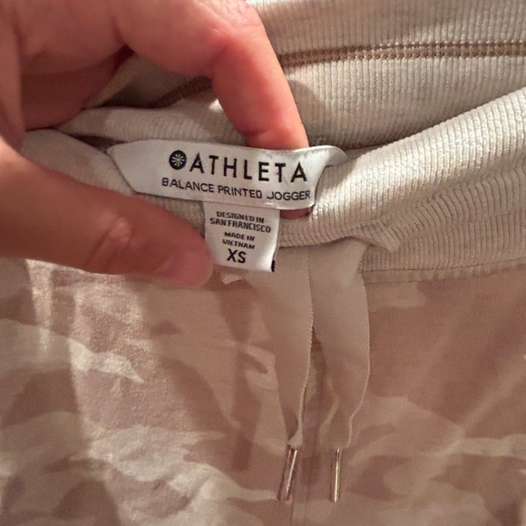 Athleta balanced printed jogger - Picture 8 of 10